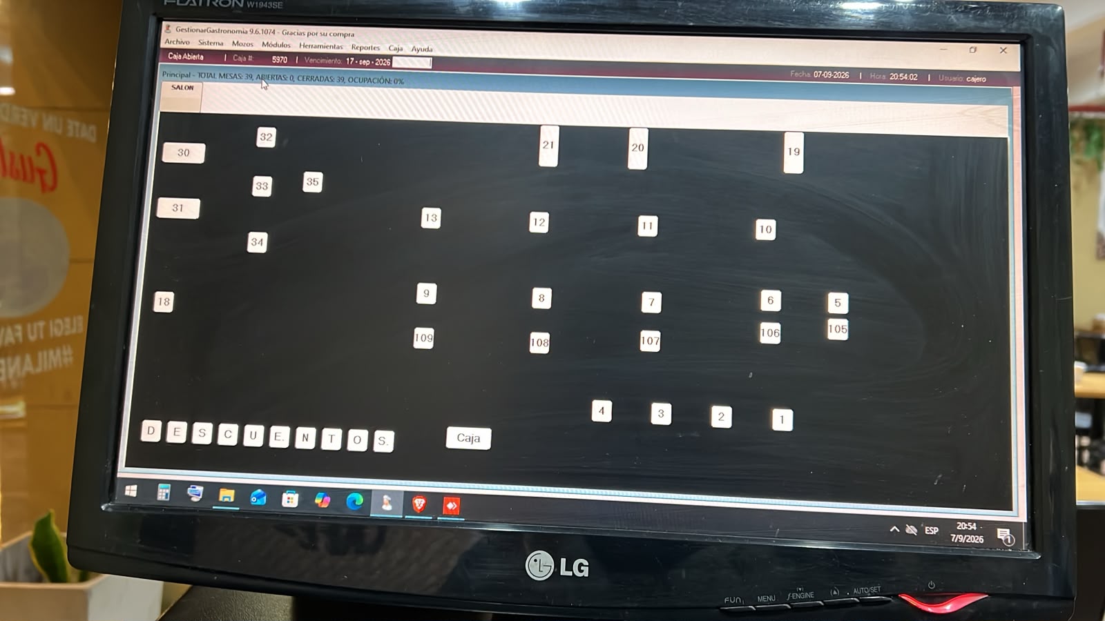 Sistema funcionando en un salón real